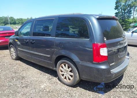 2014 Chrysler Town & Country Touring z USA, uszkodzony, nr VIN 2C4RC1BG4ER373425